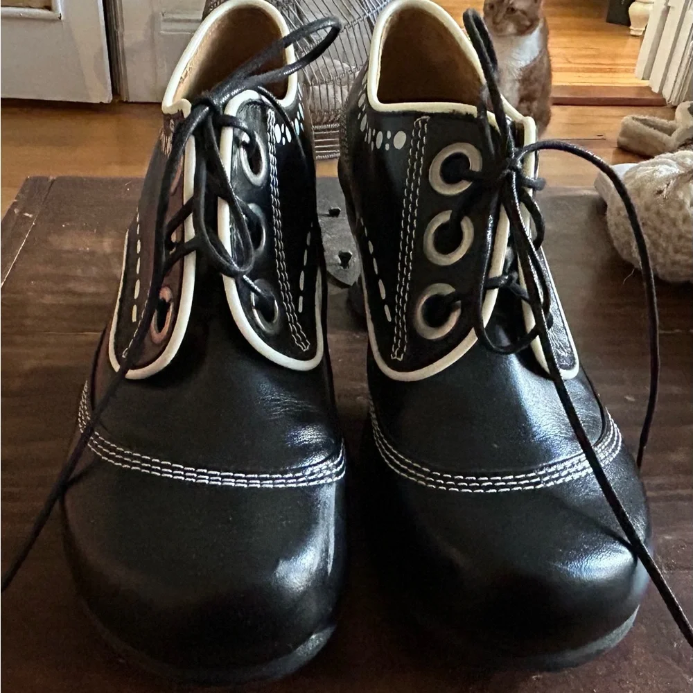 John Fluevog Black and White Heeled Boots - Picture 4 of 6